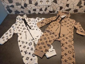 baby kleding boxpakjes armani / louis vuitton / dior beschikbaar voor biedingen