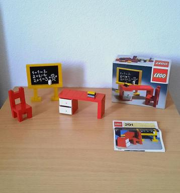 LEGO CLASSIC HOMEMAKER SET 291 SCHOOLBORD MET SCHOOLBANK beschikbaar voor biedingen