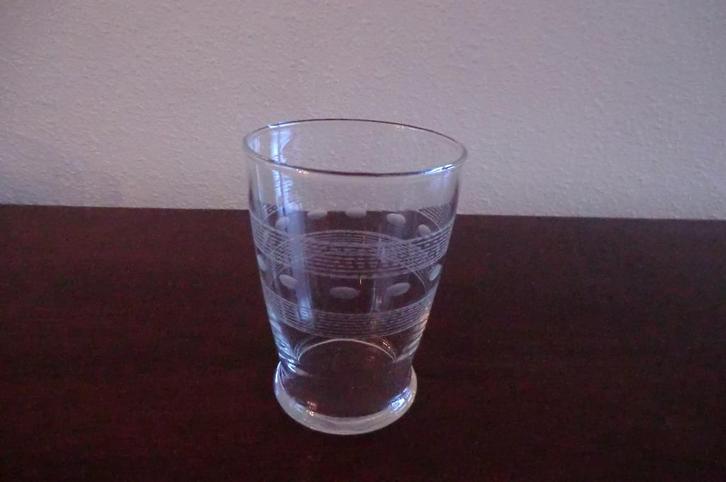waterglas, theeglas, drinkglas - ingegraveerd, Antiek en Kunst, Antiek | Glas en Kristal, Ophalen of Verzenden