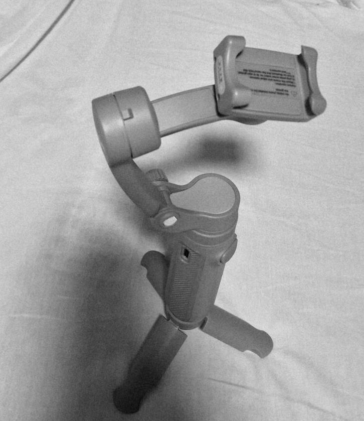 AXNEN HQ-3 Smartphone Gimbal Stabilizer + Case + Tripod, Audio, Tv en Foto, Actiecamera's, Ophalen of Verzenden