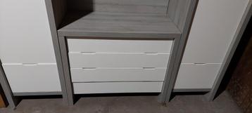 Commode met 2 kledingkasten