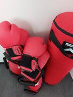 ZGAN Outshock stootzak + 2 Ironbulls 5/10 + 2 gloves, Sport en Fitness, Ophalen of Verzenden, Zo goed als nieuw, Bokshandschoenen