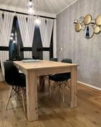 uitschuifbare eettafel + 8 stoelen + vitrinekast, Huis en Inrichting, Ophalen, 50 tot 100 cm, Zo goed als nieuw, 150 tot 200 cm