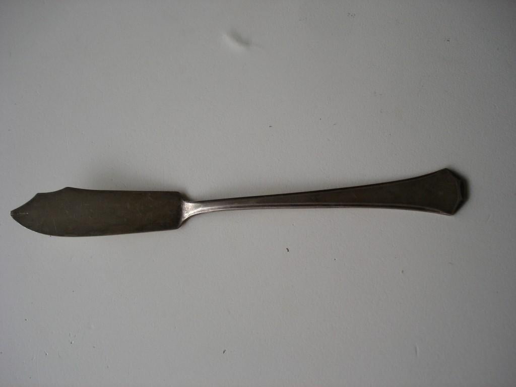 * Oud verzilverd botermesje *, Verzenden