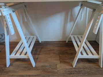 Ikea White Mittback desk legs + desk top beschikbaar voor biedingen