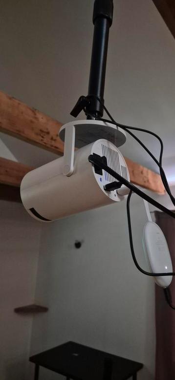 Beamer 4 K beschikbaar voor biedingen