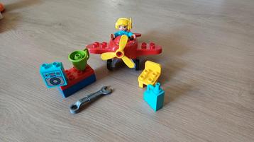 Lego duplo 10908 vliegtuig compleet zo goed als nieuw beschikbaar voor biedingen