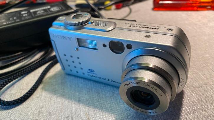 Sony Cybershot DSC-P5 Digitale Camera, Audio, Tv en Foto, Videocamera's Analoog, Camera, Overige soorten, Ophalen of Verzenden