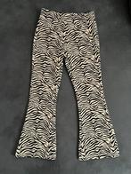 Leuke flared broek met zebraprint maat 110-116, Meisje, Gebruikt, Ophalen of Verzenden, Broek