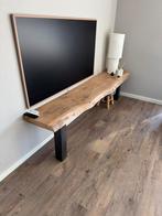 Te koop aangeboden, zware eiken tv-meubel., 75 cm of meer, Robuust en organisch., Ophalen of Verzenden, Zo goed als nieuw