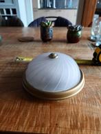 Klassieke lamp messing en melkglas, Huis en Inrichting, Lampen | Plafondlampen, Ophalen of Verzenden, Zo goed als nieuw, Glas
