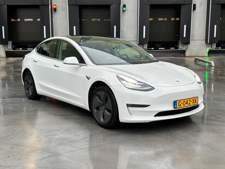 Tesla Model 3 Long range 2019 Wit SOH 82%, Auto's, Tesla, Particulier, Model 3, 4x4, ABS, Achteruitrijcamera, Adaptieve lichten
