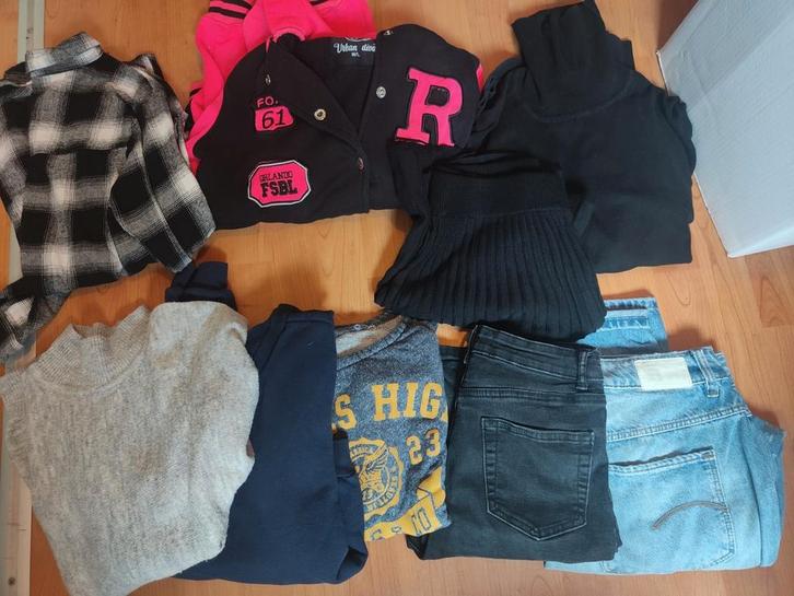Pakket dames Winter kleding maat M 9 stuks, Kleding | Dames, Dames-kledingpakketten, Zo goed als nieuw, Maat 38/40 (M), Ophalen of Verzenden