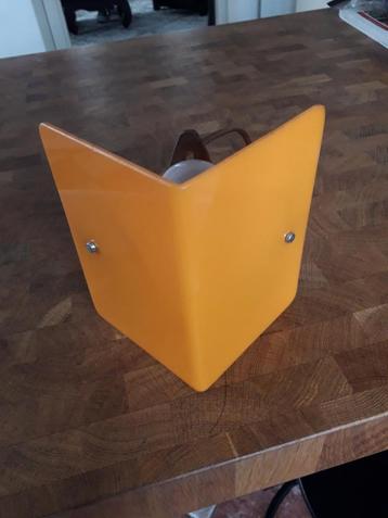 Oranje Retro / Antiek Wandlamp  beschikbaar voor biedingen