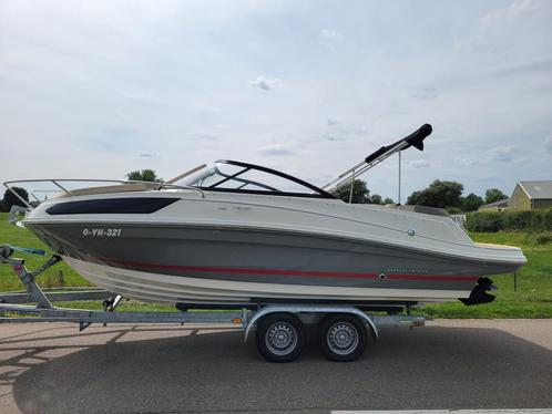 Bayliner VR5 CUDDY (bj 2022), Watersport en Boten, Speedboten, Gebruikt, 6 meter of meer, Benzine, 200 pk of meer, Polyester