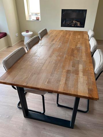Eettafel 220x90 met stalen U-poten beschikbaar voor biedingen