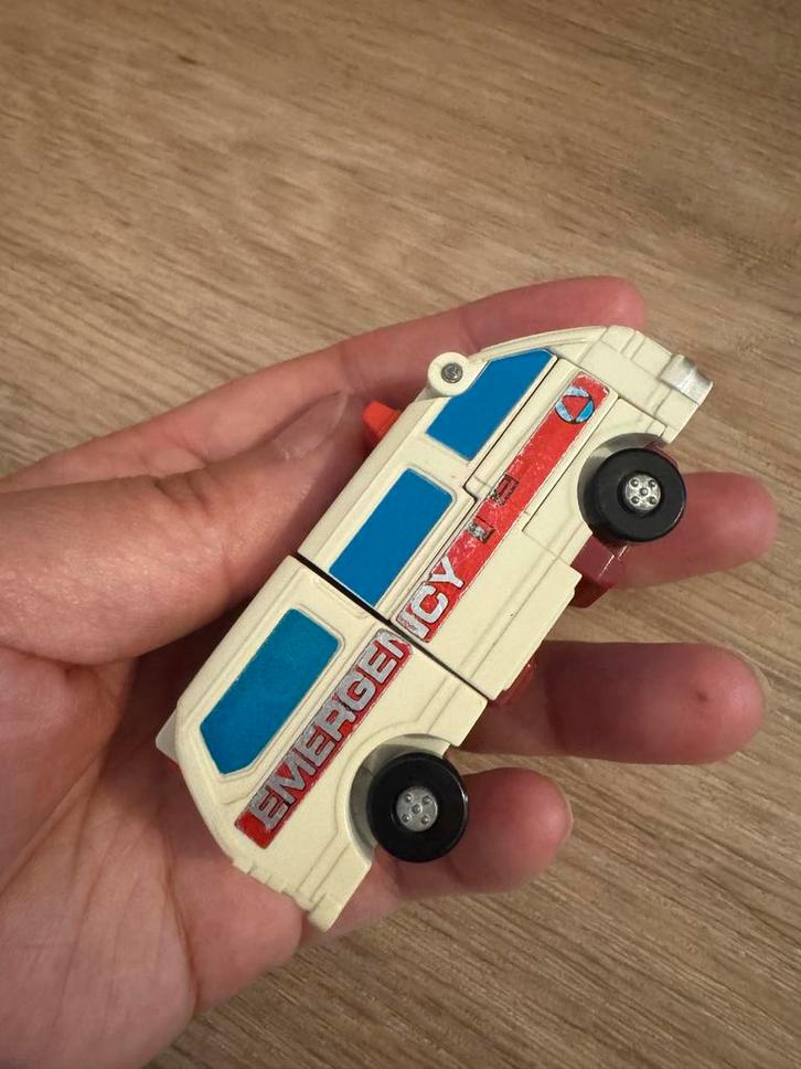 Vintage 1986 G1 Transformers First Aid Protectobot, Verzamelen, Transformers, Gebruikt, Ophalen of Verzenden