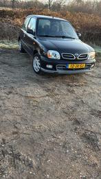 Zwarte Nissan Micra 1.4 82PK 2002 Airco en Trekhaak, Voorwielaandrijving, USB, Stof, 750 kg