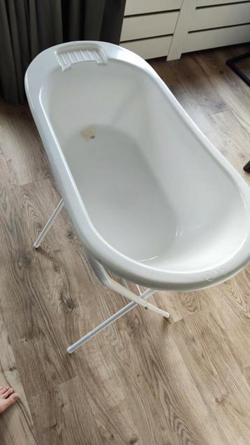 Babaybadje bad wit  beschikbaar voor biedingen