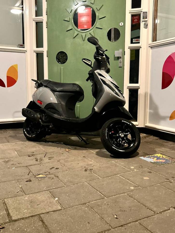 Zip 4t 2v brom 80cc malossi (waardepijl), Fietsen en Brommers, Brommeronderdelen | Algemeen, Gebruikt, Ophalen