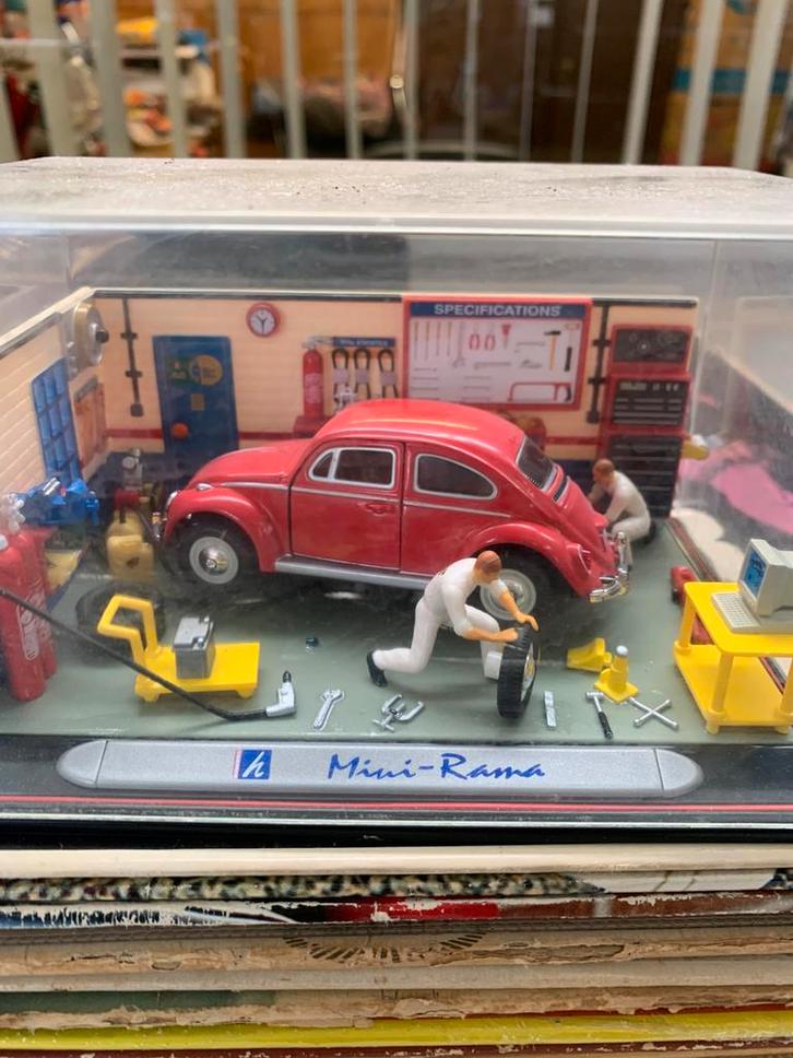 KEVER DIORAMA MINI RAMA VW KEVER GARAGE WERKPLAATS, Hobby en Vrije tijd, Modelauto's | 1:43, Gebruikt, Auto, Overige merken, Ophalen of Verzenden