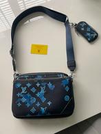 Louis Vuitton Trio Messenger Blauw, Sieraden, Tassen en Uiterlijk, Tassen | Damestassen, Ophalen of Verzenden, Zo goed als nieuw