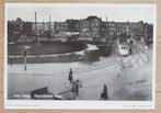 Den Haag Rijswijksche Plein ( met tram en verkeersregelaar ), Verzamelen, Foto's en Prenten, Ophalen of Verzenden, Voor 1940, Zo goed als nieuw