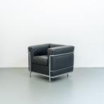 4x Cassina Le Corbusier LC2 fauteuil Zwart Leer, Zo goed als nieuw, Leer