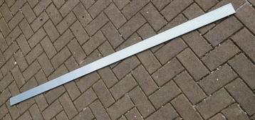 Instap trede profiel antislip  beschikbaar voor biedingen