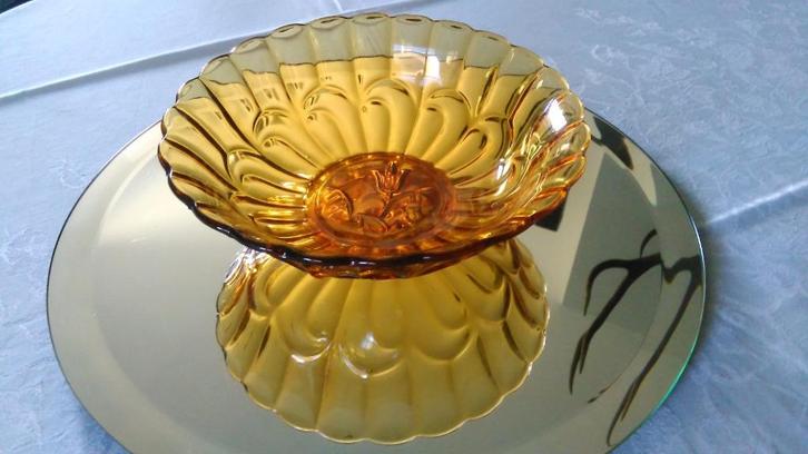 Art Deco glazen schaal glas amber persglas vintage Ø24cm, Antiek en Kunst, Antiek | Glas en Kristal, Ophalen of Verzenden