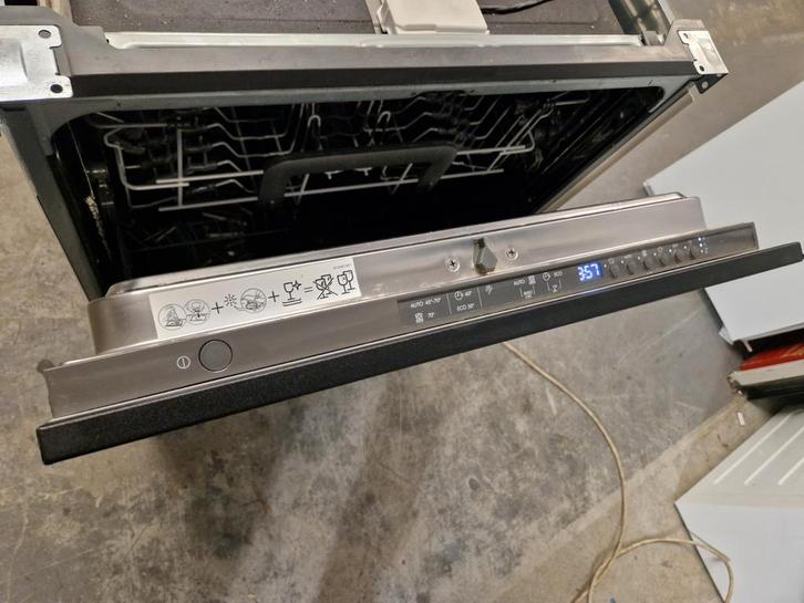 IKEA Zeer Luxe Volledig Inbouw Vaatwasser A+ !! 145 EURO !!, Witgoed en Apparatuur, Vaatwasmachines, Zo goed als nieuw, Inbouw