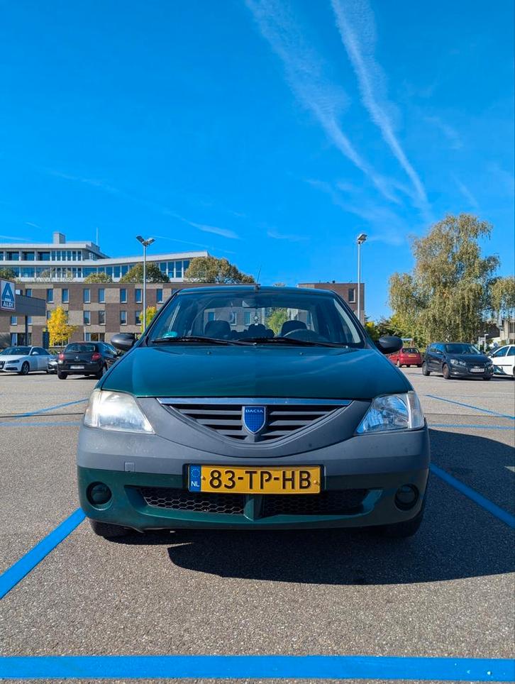 Dacia Logan 1.4 Sedan E4 2006 Groen, Auto's, Dacia, Logan, Benzine, C, Sedan, Handgeschakeld, Origineel Nederlands, Groen, Voorwielaandrijving
