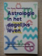 Astrologie in het dagelijks leven - Karen Hamaker-Zondag, Boeken, Ophalen, Gelezen, Astrologie, Achtergrond en Informatie