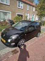 Renault Twingo II 1.2 16V uit 2012 met opendak en nieuwe APK, Voorwielaandrijving, 839 kg, Twingo, 74 pk