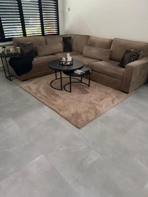 Taupe/Beige Bank Te Koop, Huis en Inrichting, Banken | Bankstellen, Zo goed als nieuw, Hoekbank, Vierpersoons of meer, 250 tot 300 cm