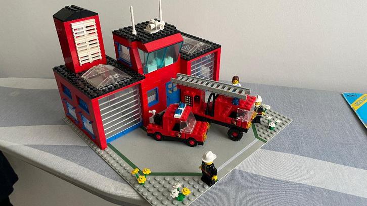 Lego 6385 Brandweer kazerne, Kinderen en Baby's, Speelgoed | Duplo en Lego, Gebruikt, Lego, Complete set, Ophalen of Verzenden