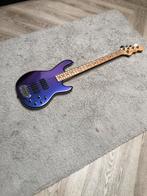 G&L basgitaar M-2000 met kameleon Wrap, Muziek en Instrumenten, Snaarinstrumenten | Gitaren | Bas, Ophalen, Zo goed als nieuw