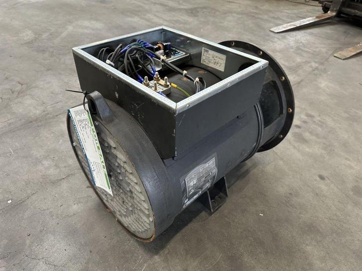 MECC ALTE SPA ECP32 2S4 Generatordeel 35 kVA Alternator as N, Zakelijke goederen, Machines en Bouw | Aggregaten, Ophalen of Verzenden