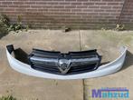 OPEL VIVARO RENAULT TRAFIC wit voorbumper grille 2011-2014, Ophalen, Gebruikt, -, -