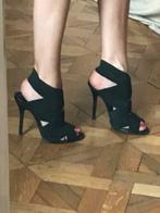 GRATIS VERZENDEN NIEUWE ZWARTE PARTY FEEST HAKKEN MT 40, Verzenden, Zwart, Nieuw, Schoenen met hoge hakken