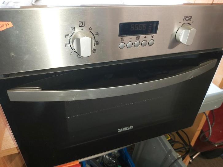 Zanussi hetelucht oven met garantie, Witgoed en Apparatuur, Ovens, Zo goed als nieuw, 45 tot 60 cm, Ophalen
