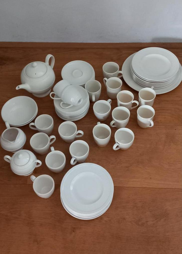 wedgewood windsor servies €4 - €25, Huis en Inrichting, Keuken | Servies, Zo goed als nieuw, Overige stijlen, Porselein, Ophalen