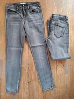 Red button grijze jeans, mt. 38, Kleding | Dames, Grijs, W30 - W32 (confectie 38/40), Ophalen of Verzenden, Zo goed als nieuw