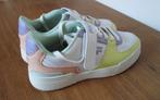 Nr.23: Fila gympen gymschoenen met pastel kleuren maat 39, Overige kleuren, Ophalen of Verzenden, Fila, Sneakers of Gympen