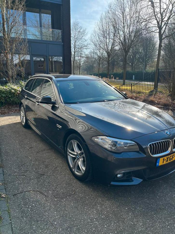 BMW 5-Serie 2.0 520I AUT 184 PK Sedan 2014 Grijs, Auto's, BMW, Bedrijf, 5-Serie, Benzine, B, Sedan, Automaat, Origineel Nederlands