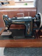 Naumann naaimachine antiek, Ophalen