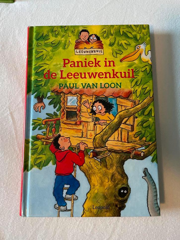 Paniek in de Leeuwenkuil - Paul van Loon, Boeken, Kinderboeken | Jeugd | onder 10 jaar, Gelezen, Fictie algemeen, Ophalen of Verzenden
