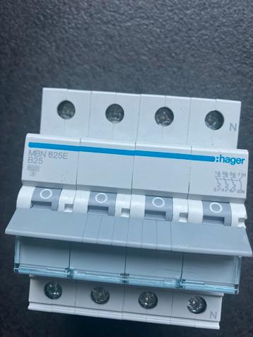 Hager installatieautomaat B25 3P + N beschikbaar voor biedingen