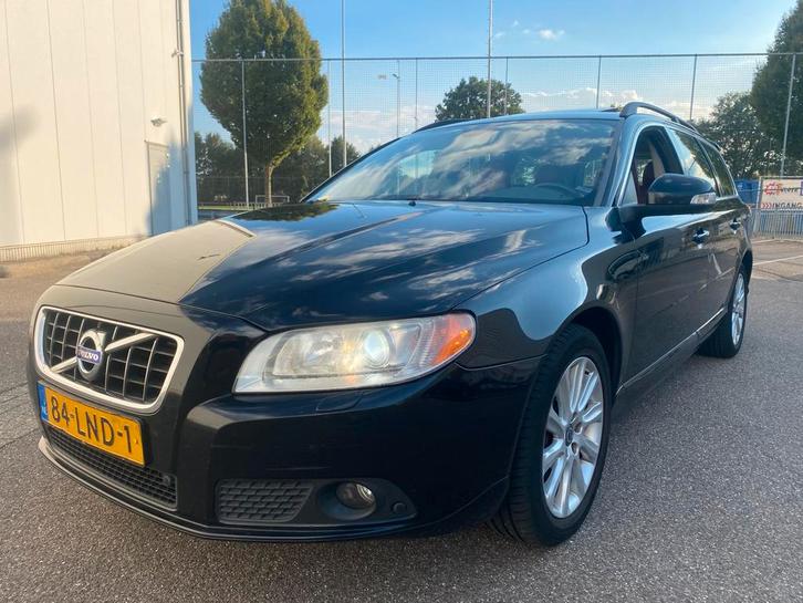 Volvo V70 2.5 T AUT 2010 Zwart hele mooie volvo !!!!, Auto's, Volvo, Bedrijf, ABS, Adaptieve lichten, Airbags, Airconditioning