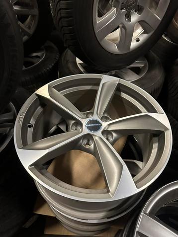 5X108 5X112 5X120 Volvo BMW Audi Vw velgen met winterbanden beschikbaar voor biedingen